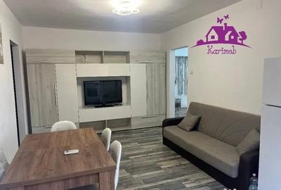 Apartament cu 3 camere semidecomandat în Dacia