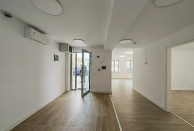 Apartament cu 3 camere decomandat în Armeneasca - 2