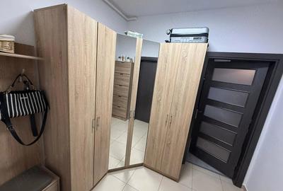Garsonieră decomandată în Roșu