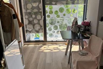 Apartament cu 2 camere decomandat, mobilat în Titan