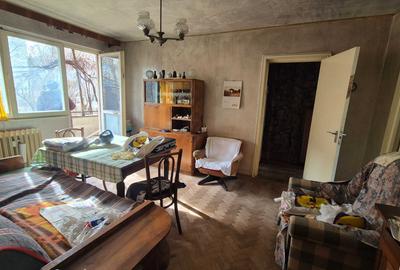 Apartament cu 3 camere semidecomandat în Astra - 2