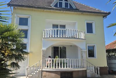 Casă cu 4 camere în Exterior Vest - 3
