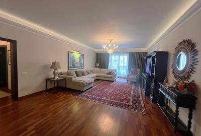 Apartament cu 4 camere decomandat, mobilat în Herăstrău