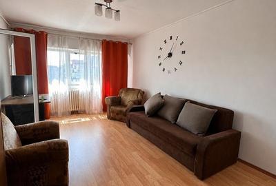 Apartament cu 4 camere decomandat, mobilat în Doamna Ghica