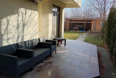 Casă cu 4 camere în Calea Moldovei