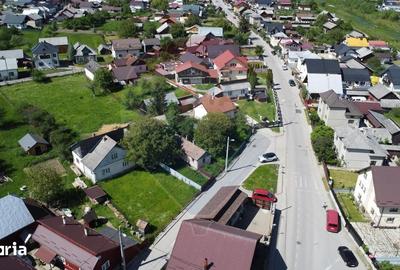 Casă cu 4 camere cu Teren 2287 Mp în Central - 12
