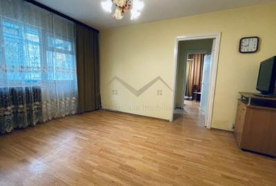 Apartament cu 2 camere semidecomandat în Podu Roș