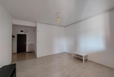 Apartament cu 2 camere decomandat în UTA - 8