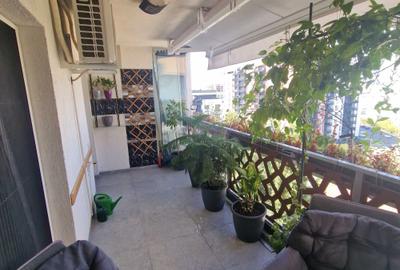 Apartament cu 2 camere decomandat în Exterior Vest