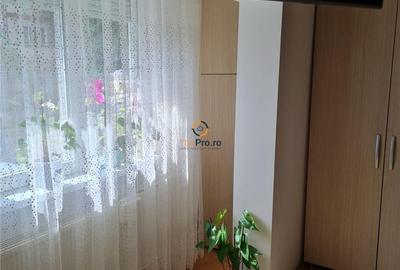 Garsonieră decomandată în Lipovei