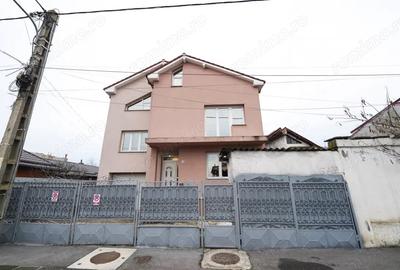 Casă cu 8 camere cu Canalizare în Romanești - 19