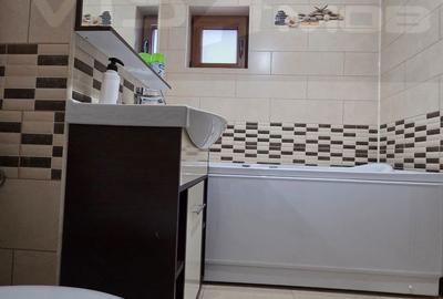 Apartament cu 3 camere decomandat în Central - 4