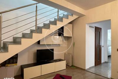 Casă cu 3 camere decomandat în Rontău