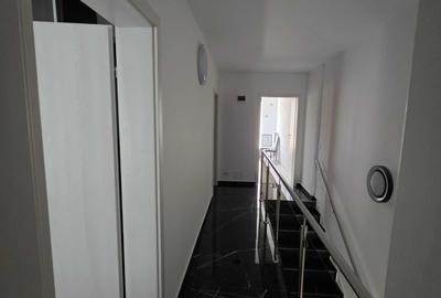 Casă cu 4 camere în Central - 13