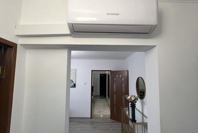 Apartament cu 3 camere în Micro 16 - 20