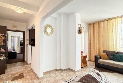 Apartament cu 4 camere semidecomandat în Decebal - 1