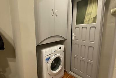 Apartament cu 2 camere decomandat în Podul de Fier