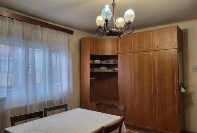 Casă cu 3 camere cu Teren 126 Mp în Central - 1
