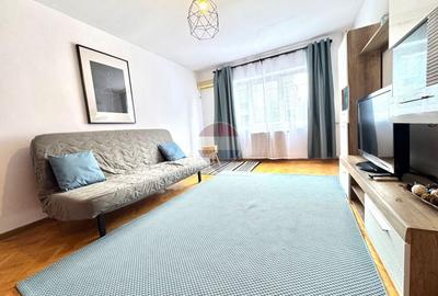 Apartament cu 2 camere decomandat, mobilat în Central