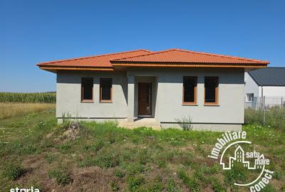 Casă cu 3 camere cu Teren 465 Mp în Burdea