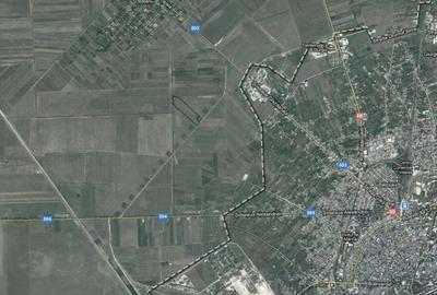 Teren de 42000 mp, în Central - 4