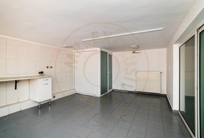 Casă individuală cu 10 camere cu Canalizare în Vest - 17
