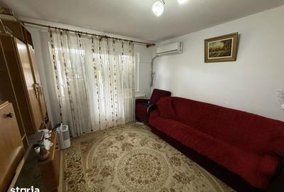 Apartament cu 3 camere semidecomandat în Păcurari - 1