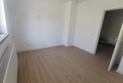 Apartament cu 2 camere decomandat în Andronache - 4