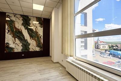 Spațiu comercial, de 12 mp, în Fălticeni - 2