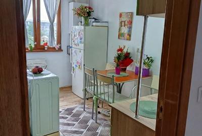 Apartament cu 2 camere decomandat în Mărășești - 11