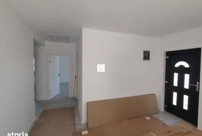 Casă cu 4 camere cu Teren 304 Mp în Corbeanca - 12