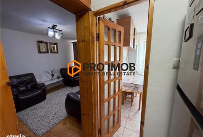Apartament cu 4 camere semidecomandat în Micro 5