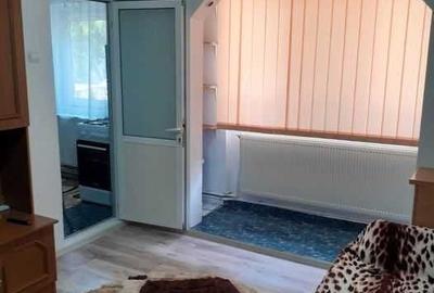Garsonieră decomandată în Exterior Vest