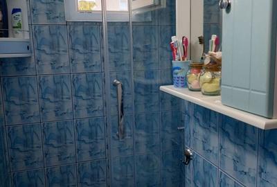 Apartament cu 3 camere semidecomandat în Central - 1