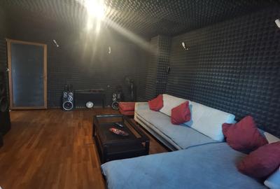 Apartament cu 3 camere decomandat, mobilat în Murfatlar - 1