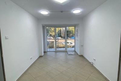 Spațiu comercial, de 48 mp, în Micro 39 - 2