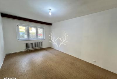 Apartament cu 3 camere semidecomandat în Zorilor