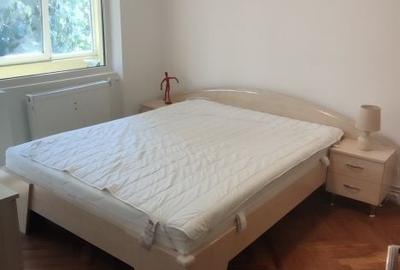 Apartament cu 3 camere semidecomandat în Grădiște - 2