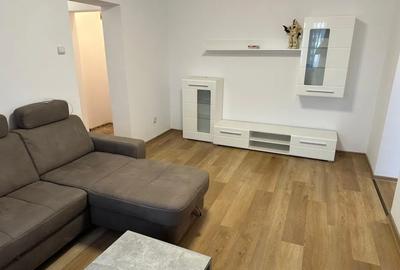 Apartament cu 3 camere semidecomandat, mobilat în Podul de Piatră - 2
