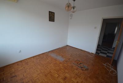 Apartament cu 3 camere semidecomandat în P-ța Muncii - 11