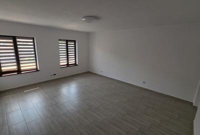 Casă cu 4 camere cu Teren 80 Mp în Central - 7