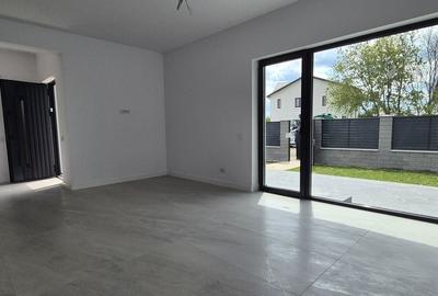 Casă cu 4 camere cu Teren 350 Mp în Clinceni - 13