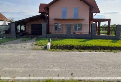 Casă cu 4 camere în Central - 4