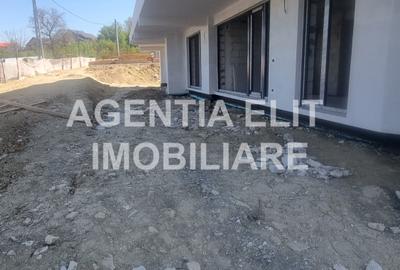 Casă cu 3 camere cu Canalizare în Central - 5