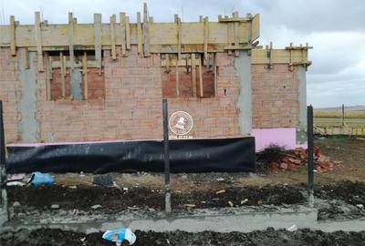 Casă cu 4 camere cu Teren 142 Mp în Breazu