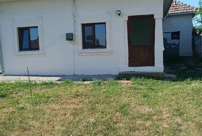Casă cu Teren 820 Mp în Vlădila