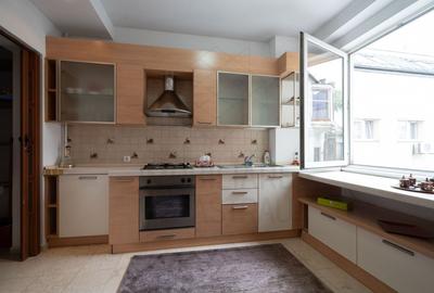 Apartament cu 3 camere decomandat, mobilat în Primăverii - 4