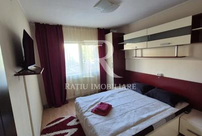 Apartament cu 3 camere decomandat, mobilat în Nufărul