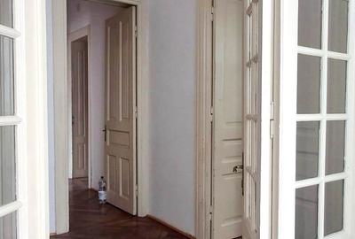 Apartament cu 3 camere decomandat în Romană - 2