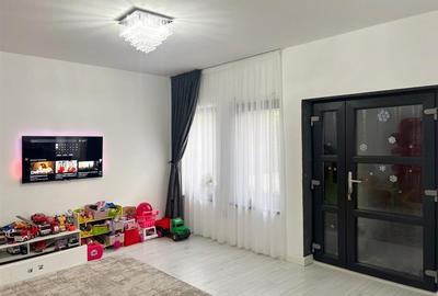 Casă cu 4 camere cu Teren 1200 Mp în Dealuri Oradea